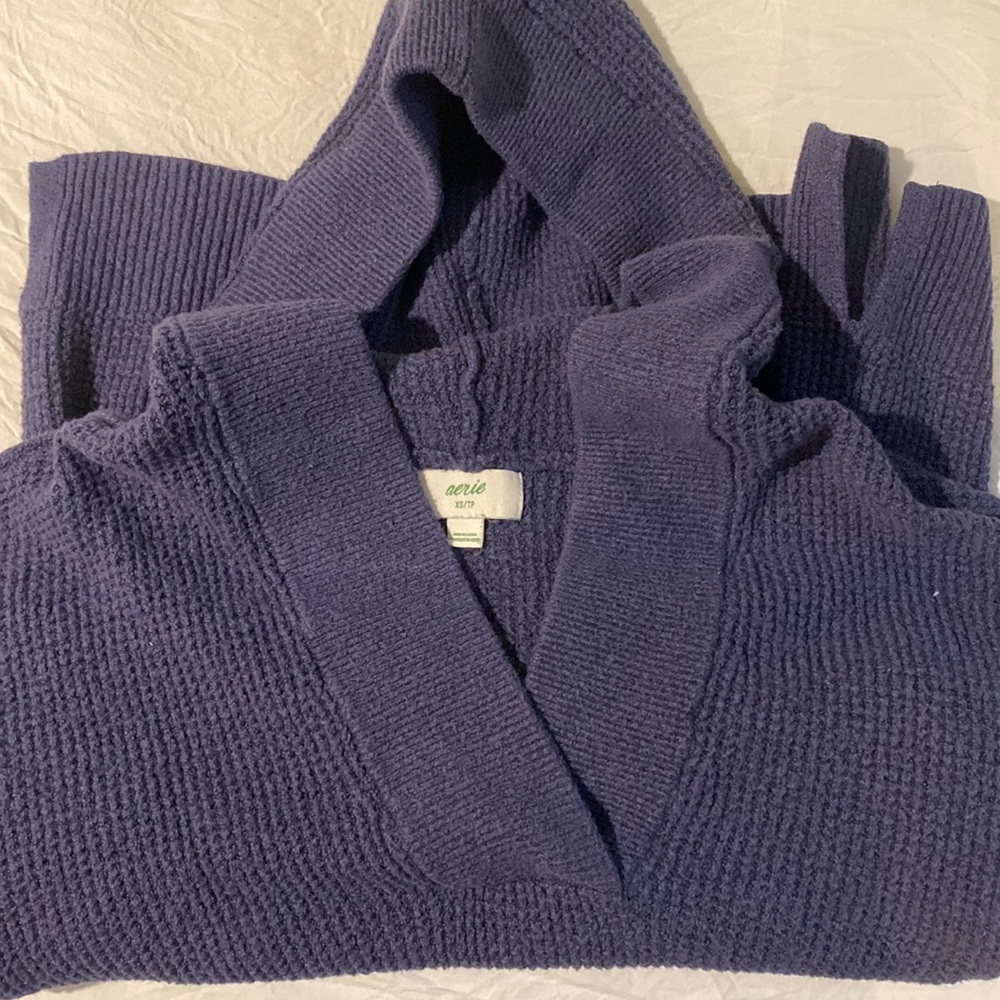 size xs aerie knit hooded sweater
